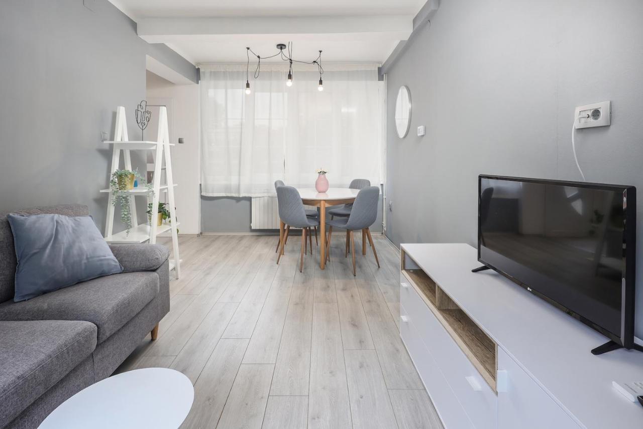 Apartman Lucia Rijeka Bagian luar foto