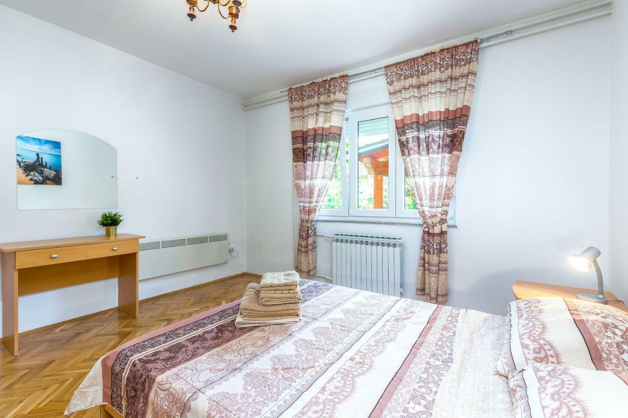 Apartman Lucia Rijeka Bagian luar foto