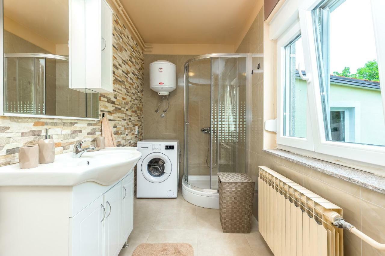 Apartman Lucia Rijeka Bagian luar foto