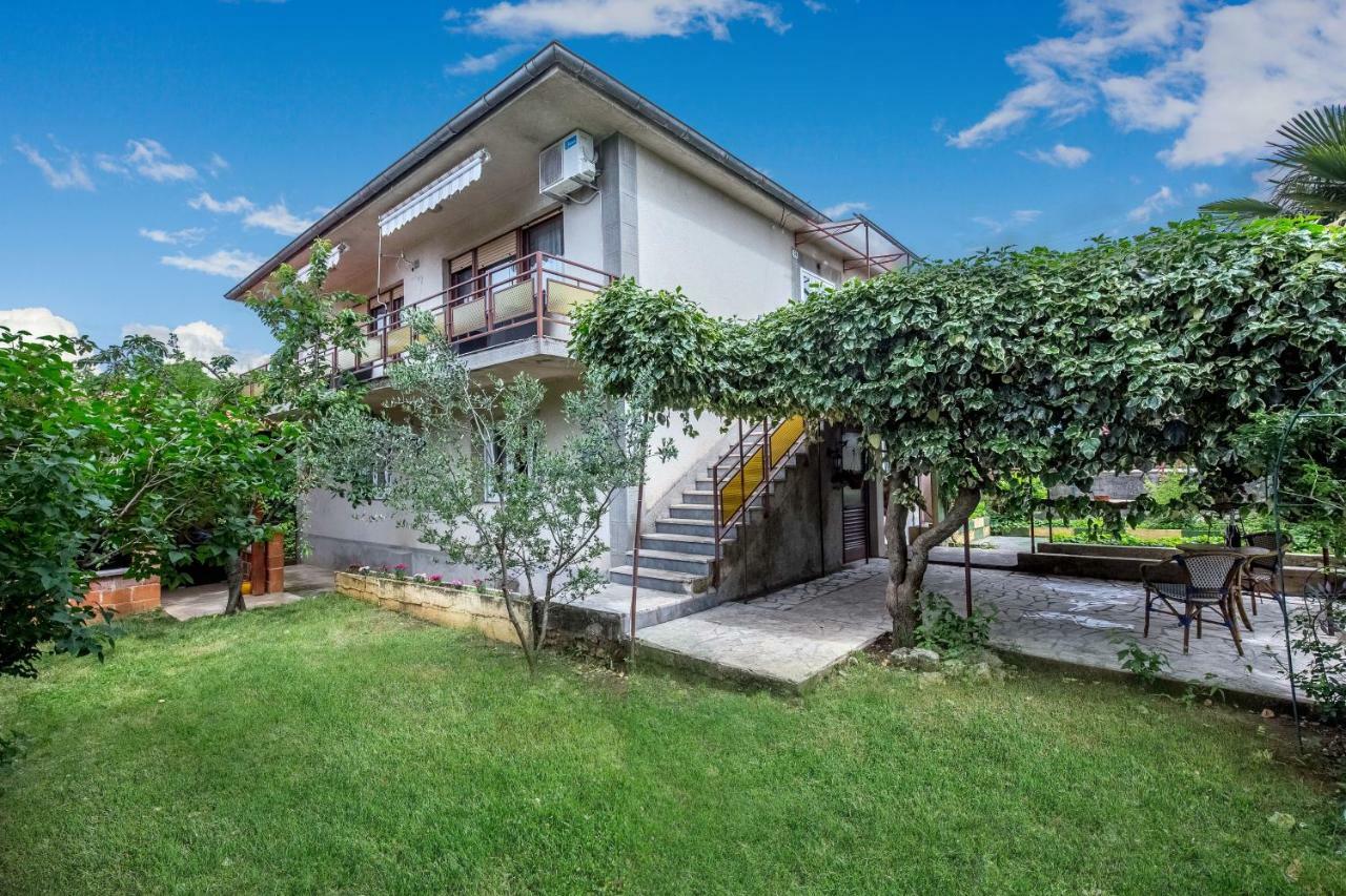Apartman Lucia Rijeka Bagian luar foto
