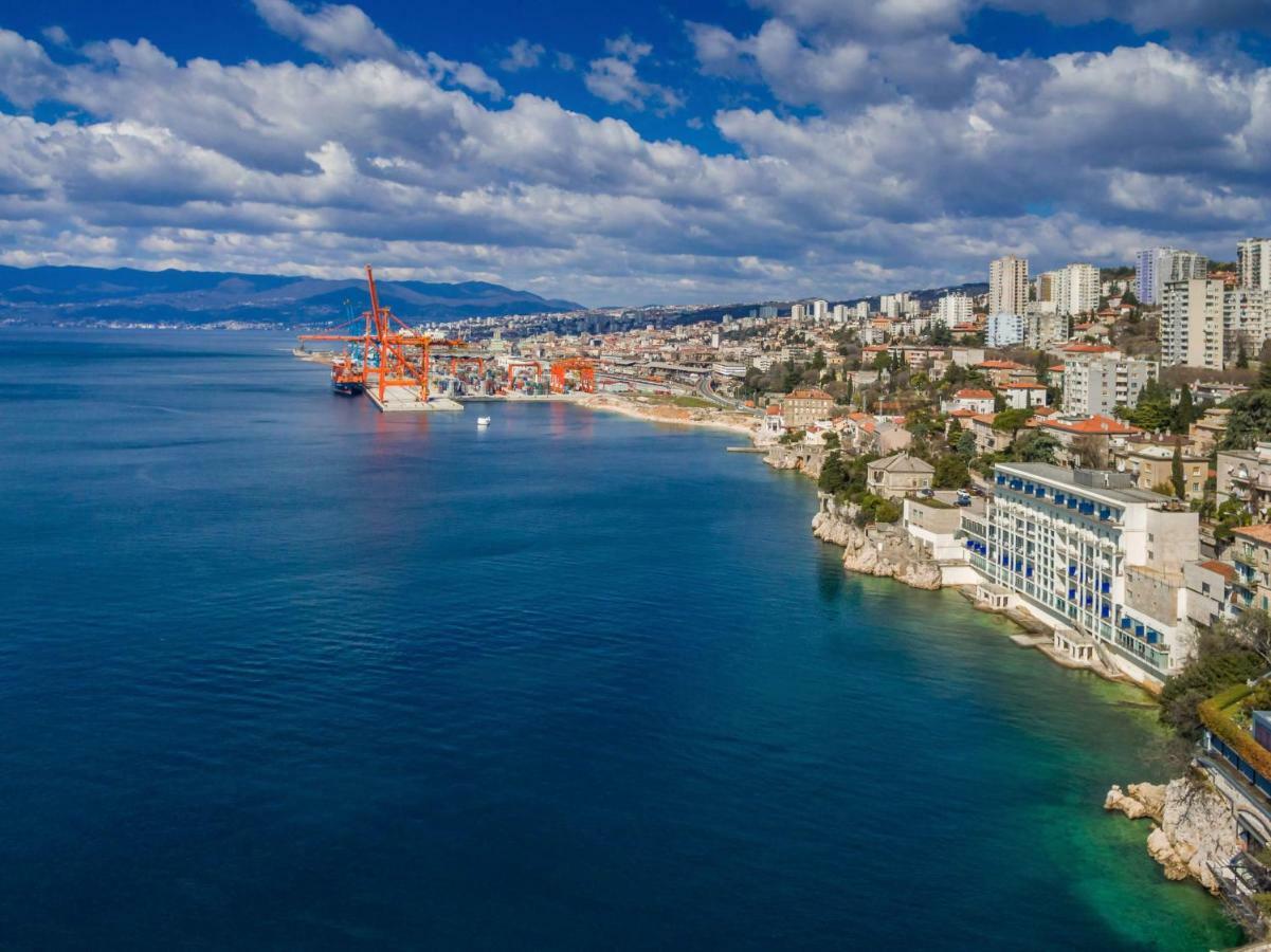 Apartman Lucia Rijeka Bagian luar foto